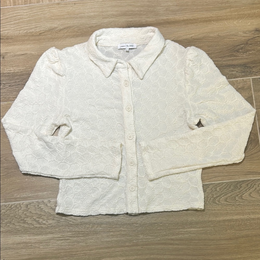 Jacquie The Label Top Women's Large Cream Textured‎ Puff Sleeve Button-Up Blouse
